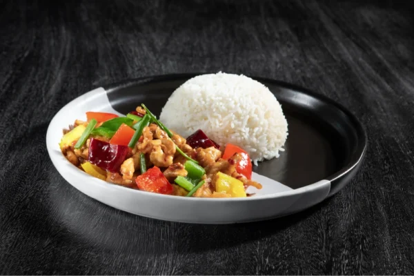 FRIED CHICKEN WITH CASHEW NUTS