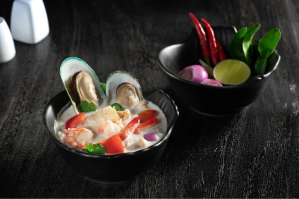 TOM KHA GAI, GOONG